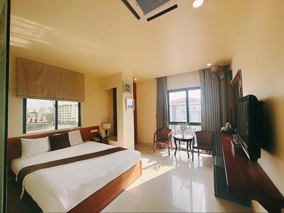Hanoi B Hotel & Travel - 5 Mins Hoan Kiem Lake Exterior foto